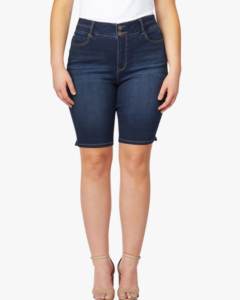 Front of plus size Barrow Bermuda Shorts by Curve Appeal | Dia&Co | dia_product_style_image_id:127117